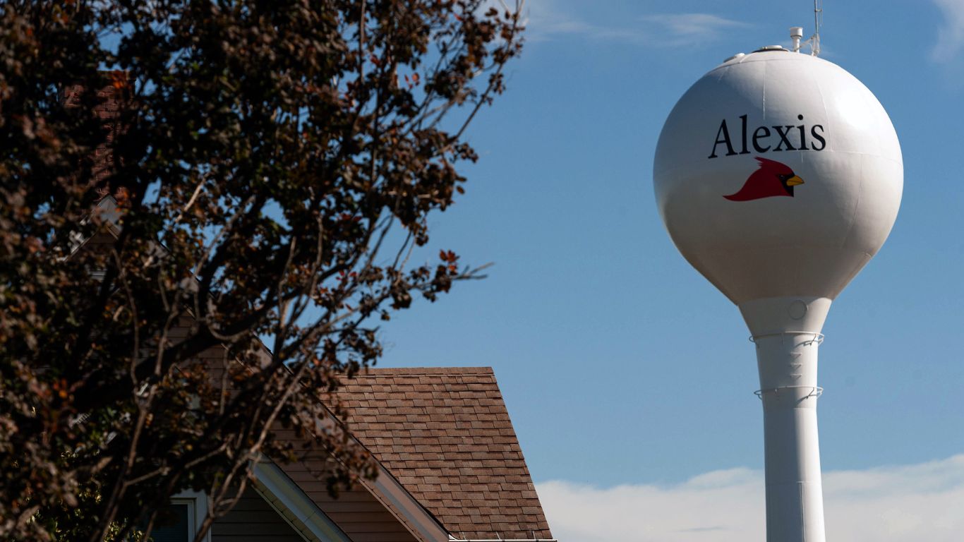 Alexis water tower